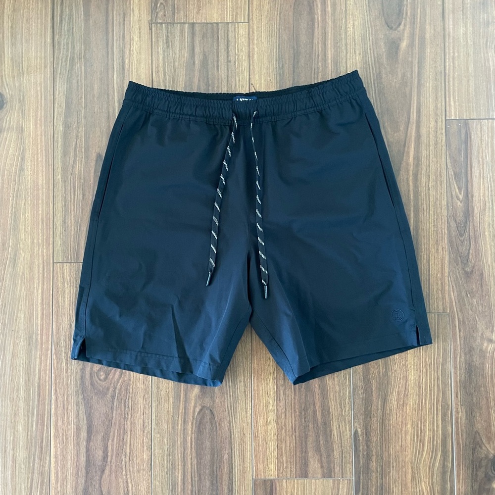 Lands’ End Men’s Black Swim Trunks – Size M